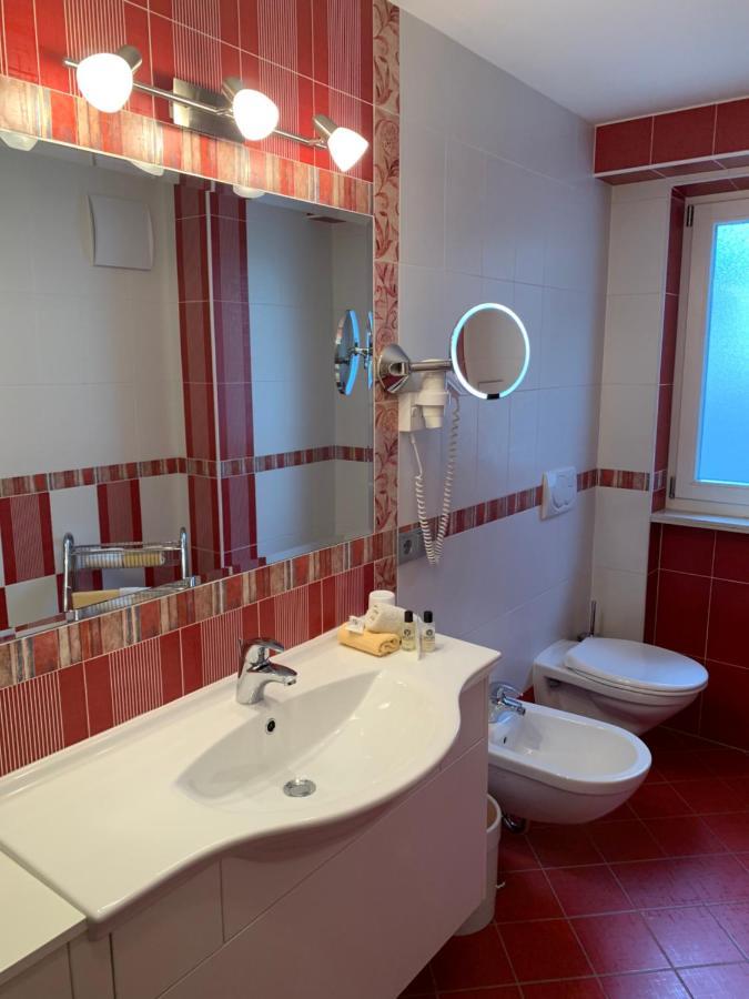 Apartments Soval Santa Cristina Val Gardena ภายนอก รูปภาพ