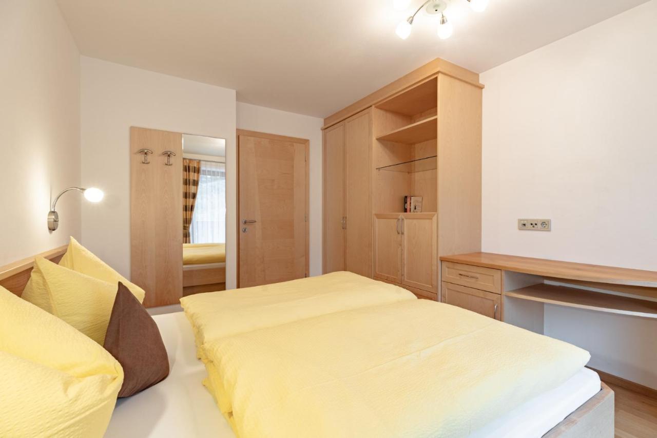 Apartments Soval Santa Cristina Val Gardena ภายนอก รูปภาพ
