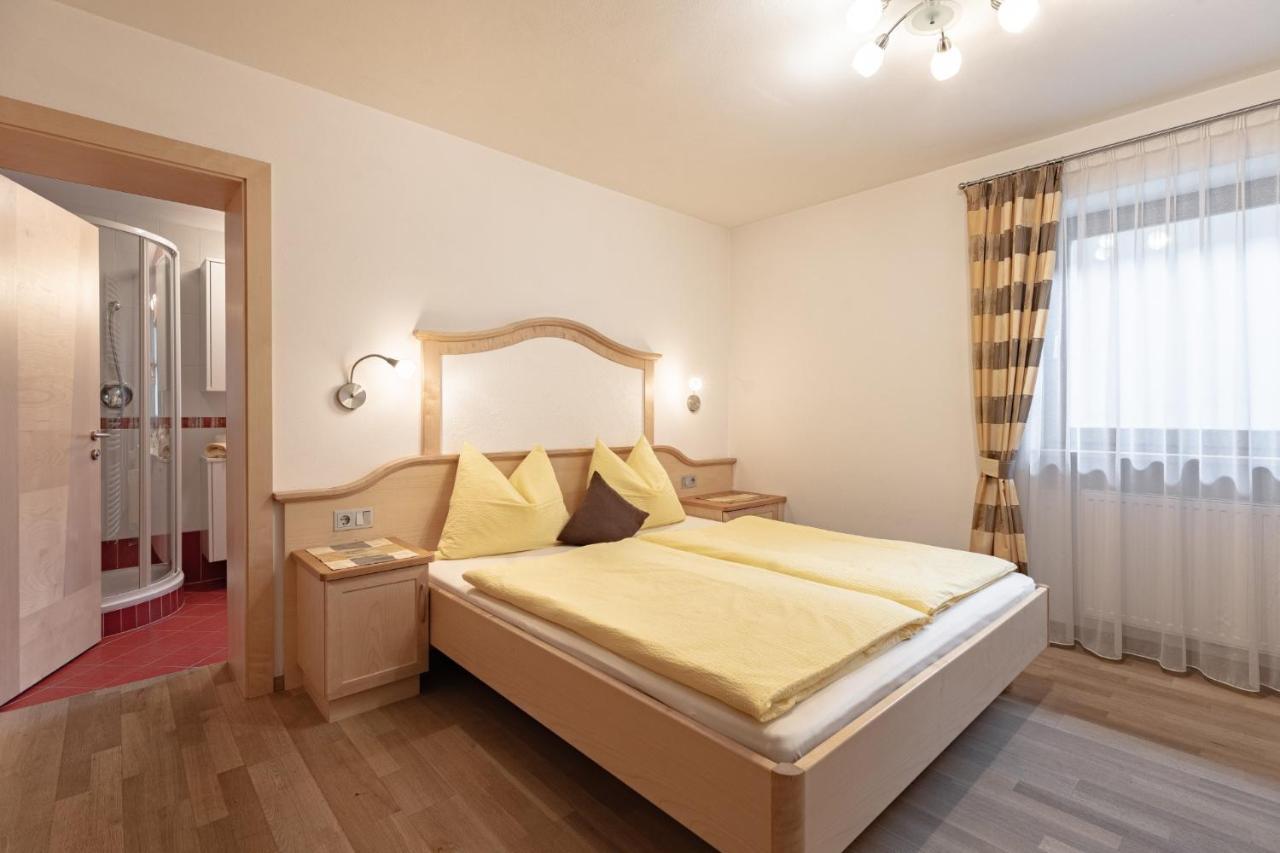 Apartments Soval Santa Cristina Val Gardena ภายนอก รูปภาพ
