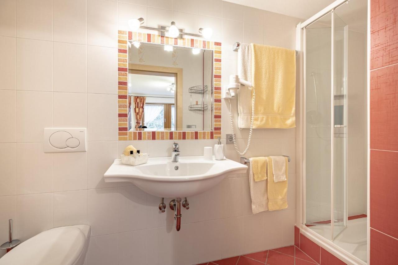 Apartments Soval Santa Cristina Val Gardena ภายนอก รูปภาพ