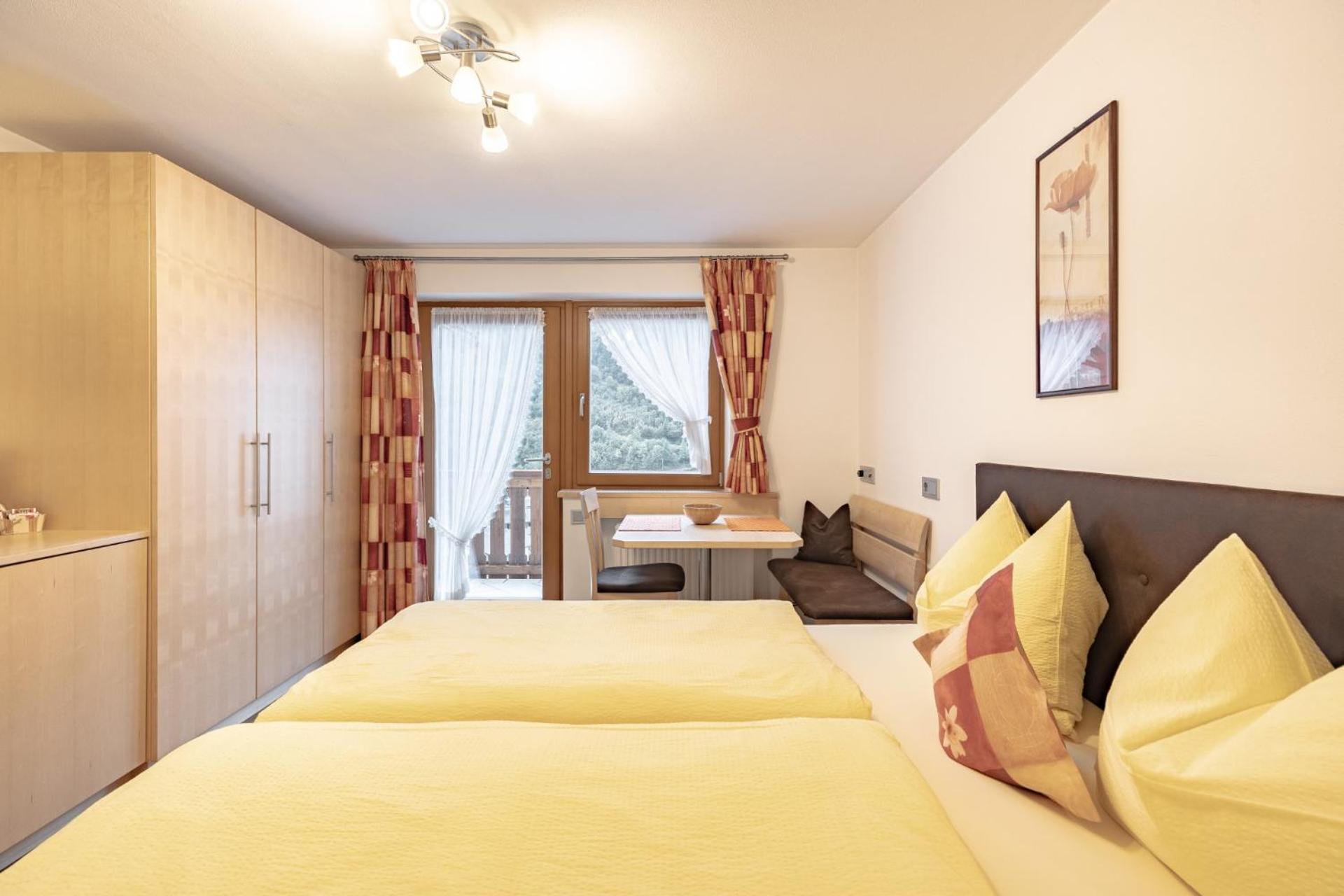 Apartments Soval Santa Cristina Val Gardena ภายนอก รูปภาพ
