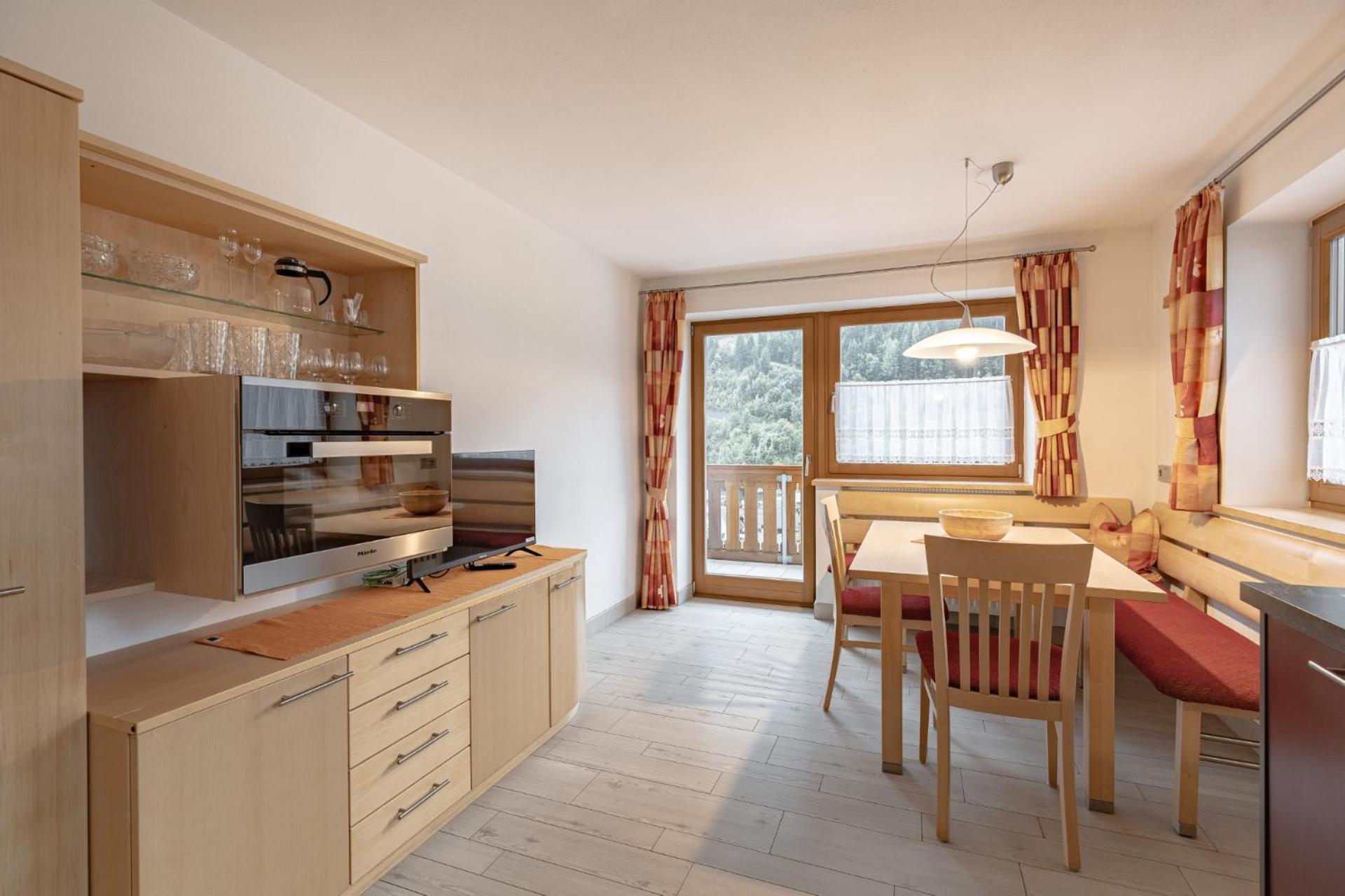 Apartments Soval Santa Cristina Val Gardena ภายนอก รูปภาพ